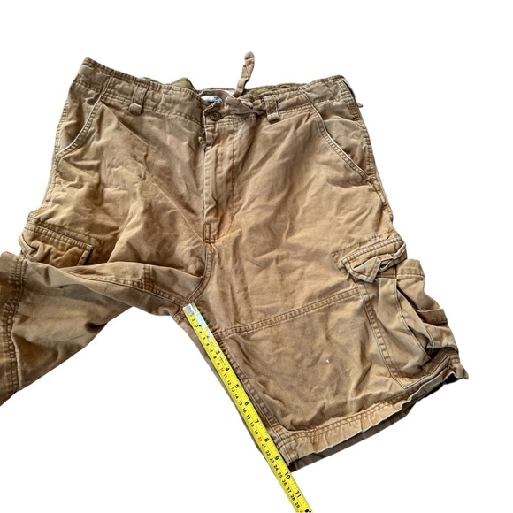 Steve & Barrys Heavy Cargo Shorts Mens Size 36 Khaki Color 10"Inseam - Picture 3 of 7
